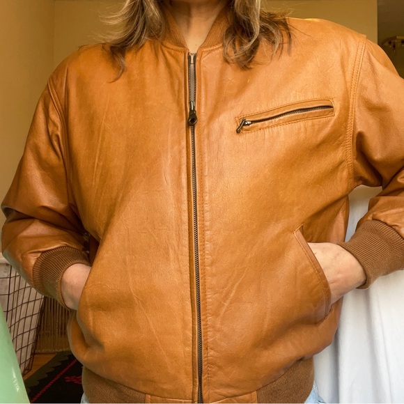 ✨SOLD✨Vintage 1980’s Mixed Blues Leather Bomber jacket Camel/Tan Size Mens Small - Picture 3 of 9